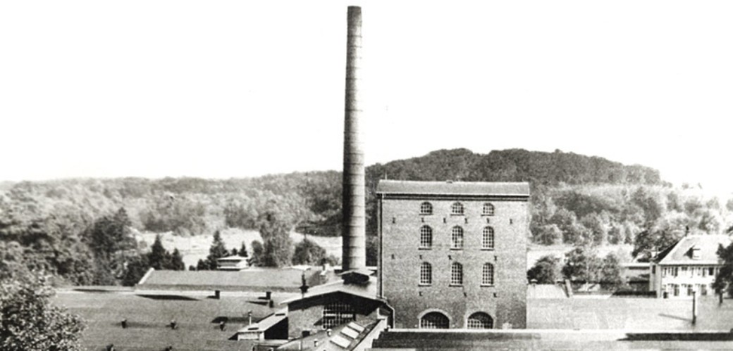 Panoramaansicht der Textilfabrik Cromford um 1900