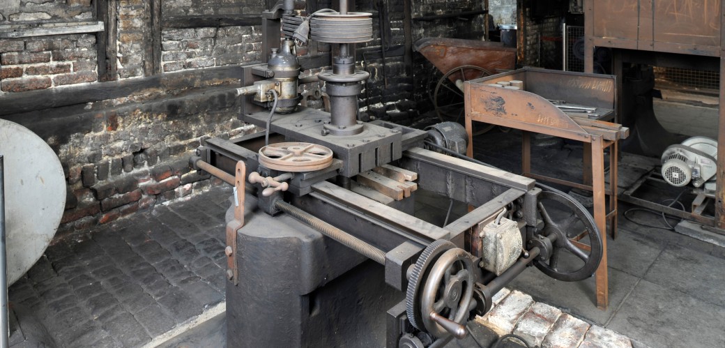 Fräsmaschine aus Stahl in der Gesenkschmiede Hendrichs