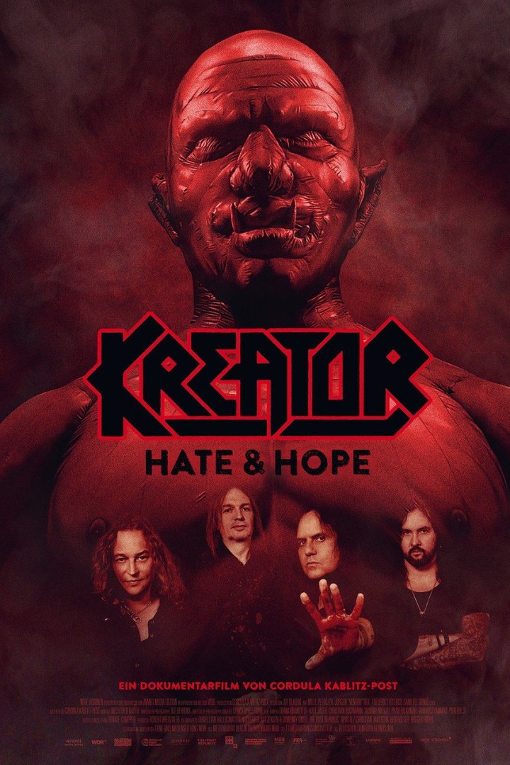 Rotes Filmplakat, auf dem "Kreator - Hate & Hope" in schwarz geschrieben steht. Ein Dokumentarfilm von Cordula Kablitz-Post.