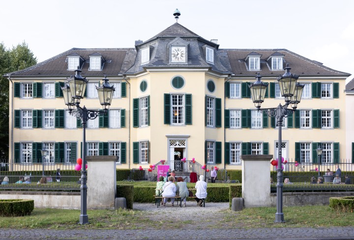 Außenansicht des barocken Herrenhauses Cromford.