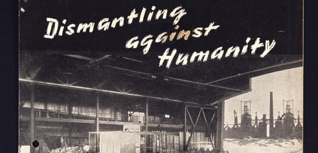 Schwarz-weiße Titelseite der Propagandabroschüre „Dismantling against Humanity“
