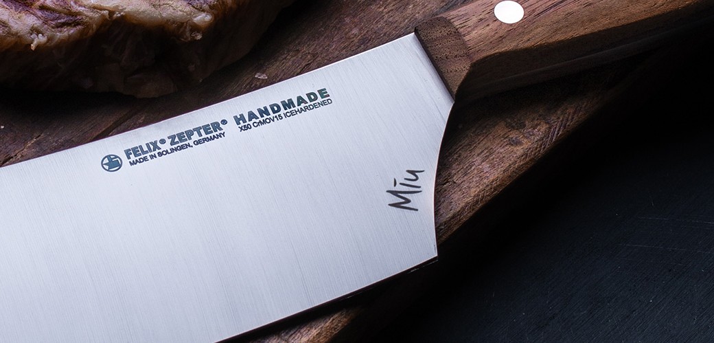 Messer aus der Messerserie MIU der Firma FELIX moderne Griff aus hochwertigem Walnussholz.